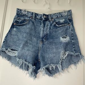 Target medium wash denim shorts size 8